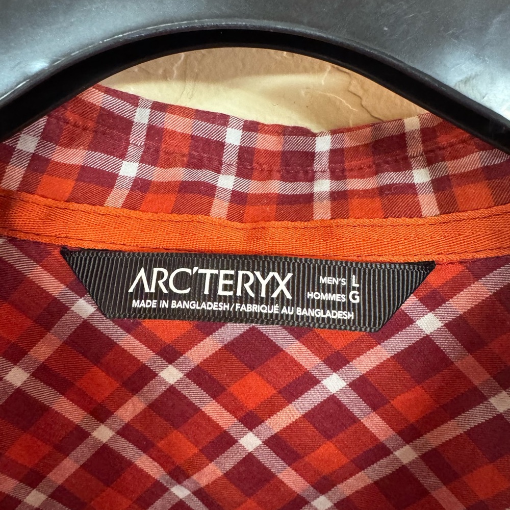 NWOT Arc'teryx Men's shirt